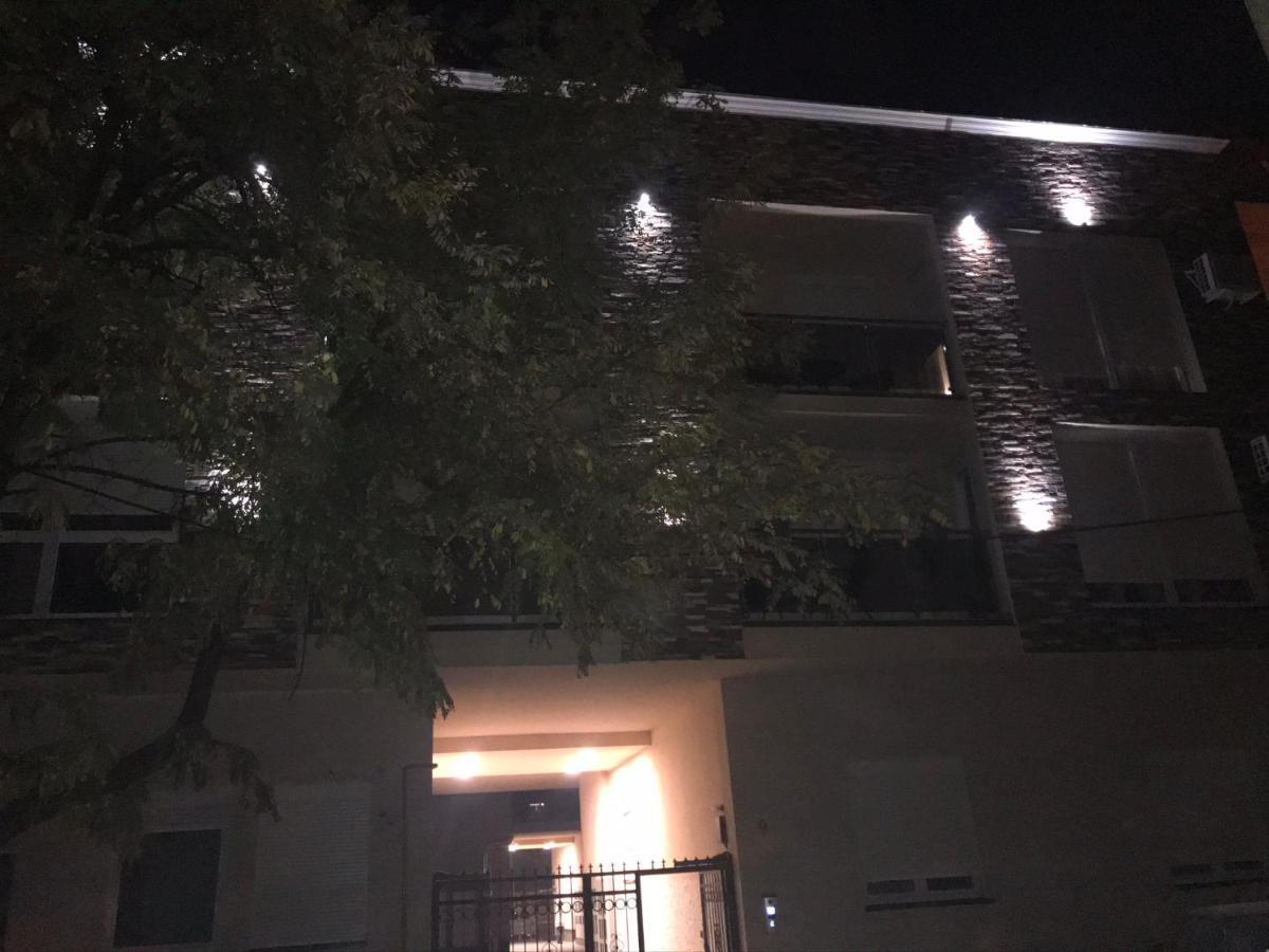 Apartman Santorini Novi Sad Exteriér fotografie